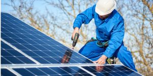 Installation Maintenance Panneaux Solaires Photovoltaïques à Montréal